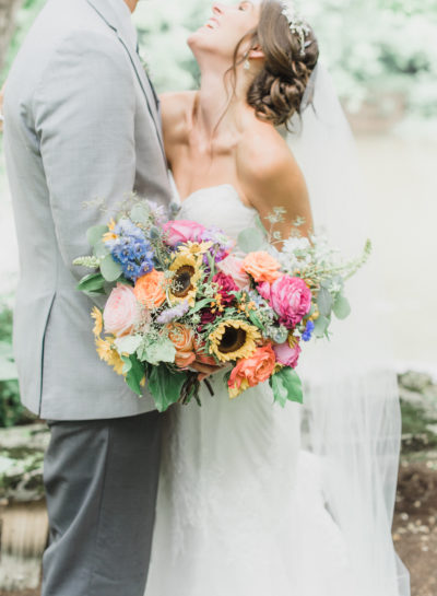 Jennifer & Tim, personality in a bouquet